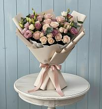 Букет цветов из:  Розы и Лизиантусы #REPLACE_PRED# Жостово