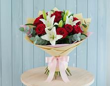 Букет цветов из:  Лилии и Розы #REPLACE_PRED# Жостово