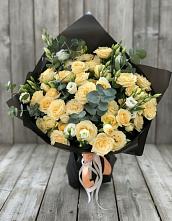 Букет цветов из:  Розы и Лизиантусы в Жостово