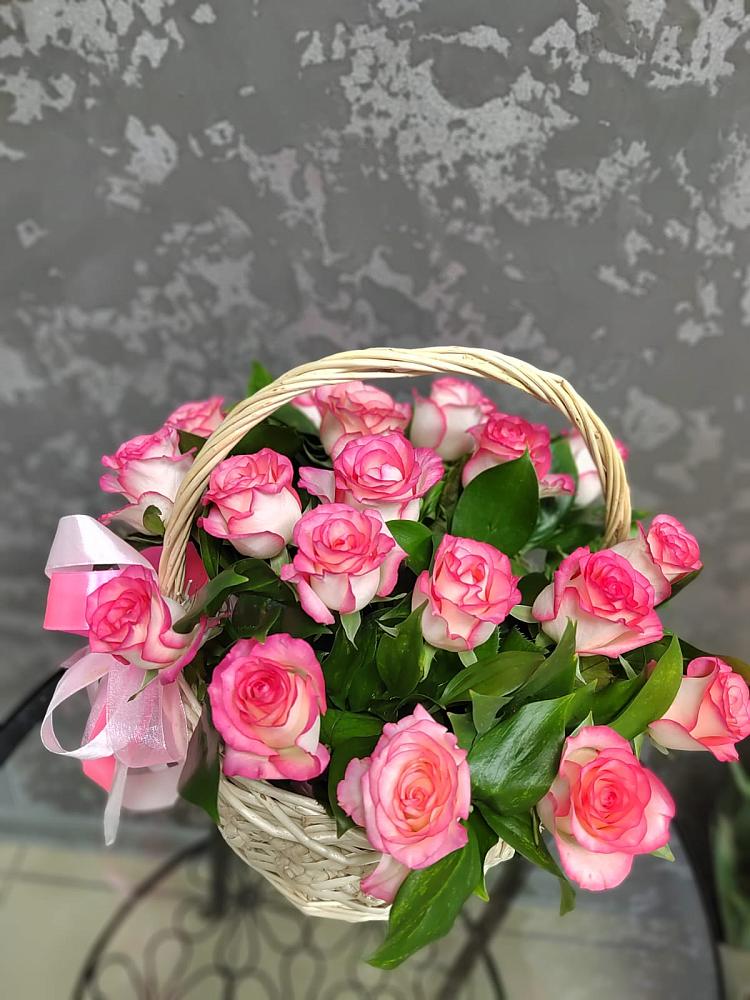 Цветочная композиция из Розы в корзине в Жостово