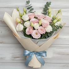 Букет цветов из:  Лизиантусы в Жостово