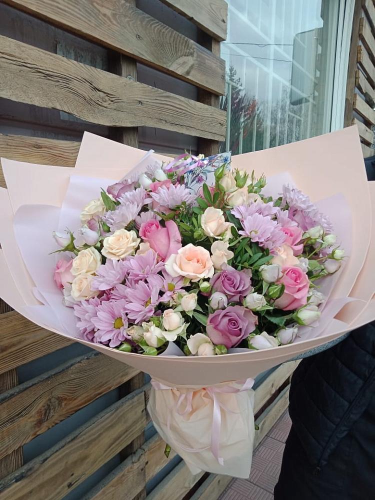 Букет цветов из: Розы и Хризантемы в Жостово