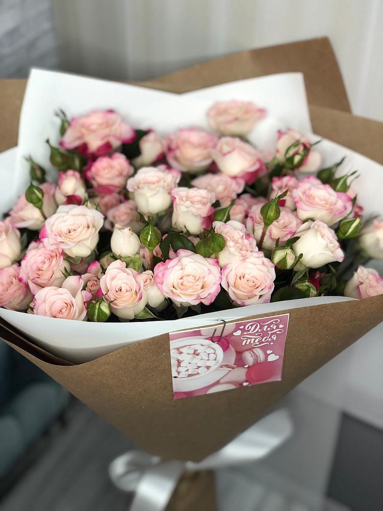 Букет цветов из: Розы в Жостово