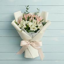 Букет цветов из:  Альстромерии в Жостово