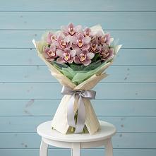 Букет цветов из:  Орхидеи и Розы в Жостово