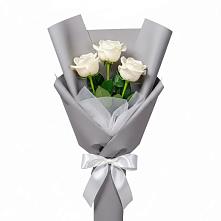 Букет 3 белые розы в Жостово