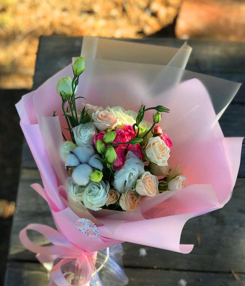 Букет цветов из: Розы и Лизиантусы в Жостово