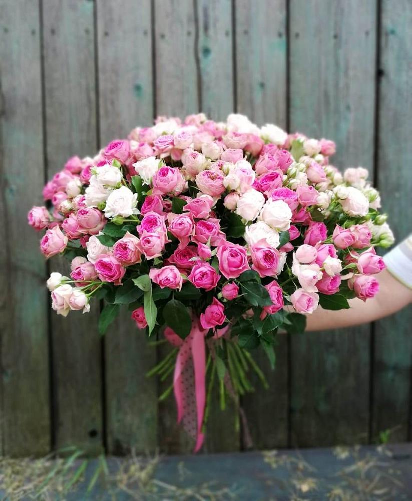 Букет Розовые кустовые розы Натали и Лав Лидия в Жостово