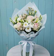 Букет цветов из:  Розы и Лизиантусы в Жостово