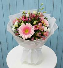 Букет цветов из:  Герберы, Альстромерии и Лизиантусы в Жостово