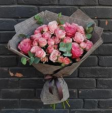 Букет цветов из:  Розы в Жостово