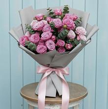 Букет цветов из:  Розы в Жостово